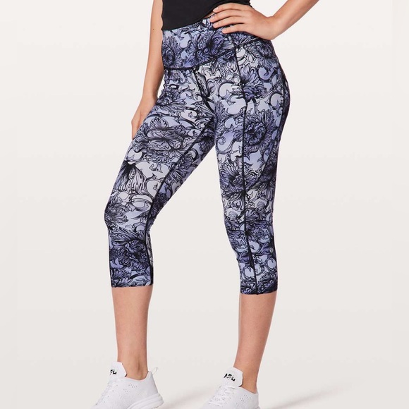 Lululemon Fast & Free Crop II 19” Leggings Blue Hanakotoba Starlight Floral Sz 6 - Picture 1 of 12